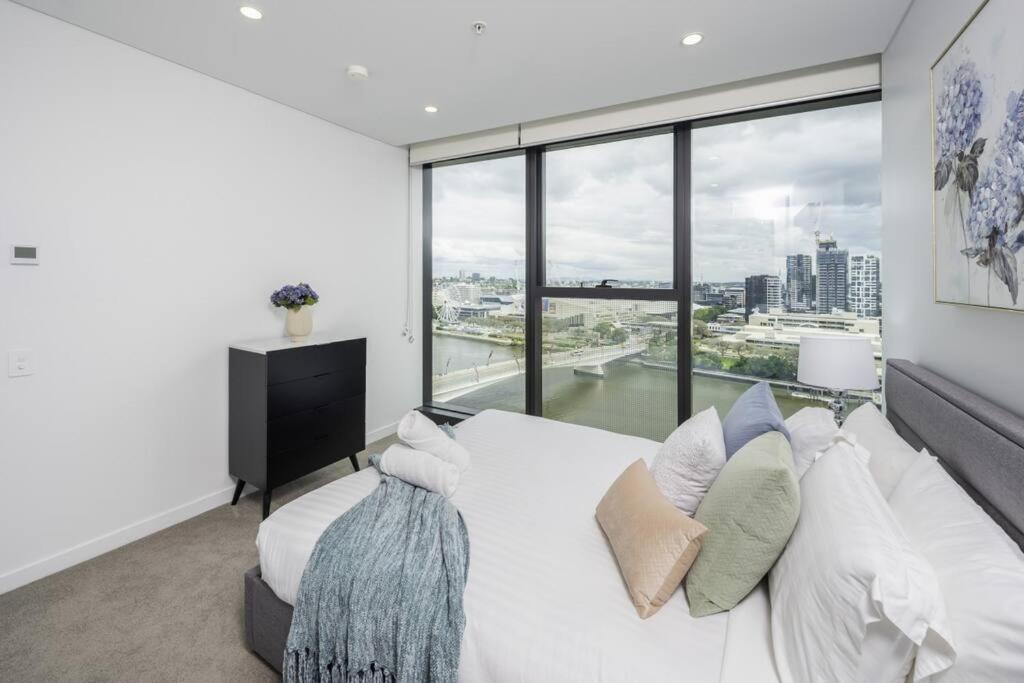 1404 Sophistication And Luxury On The Brisbane River By Stylish Stays Exterior photo
